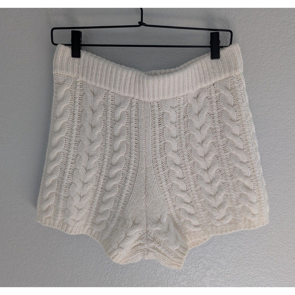 Daily Drills Cable Knit Shorts Women's Size M/L Cream White Athletic Bottoms